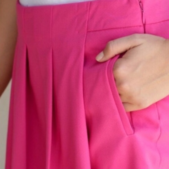 Under Skies Pink Pleated Skort/Short - Picture 3 of 8